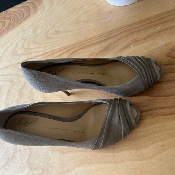 Giuseppe Zanotti Heels - Picture 5 of 7